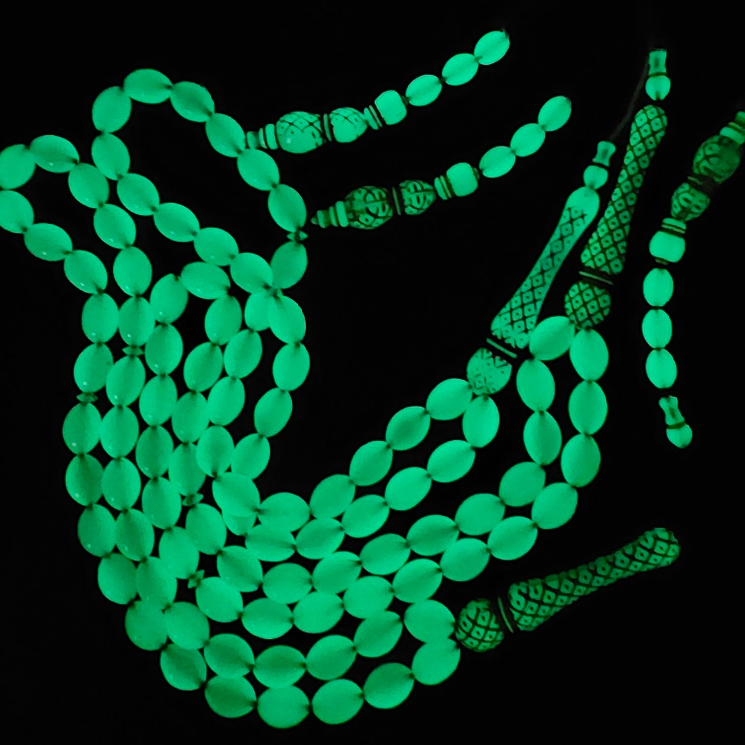 12x8mm Oval Glow In The Dark Beads - Dark