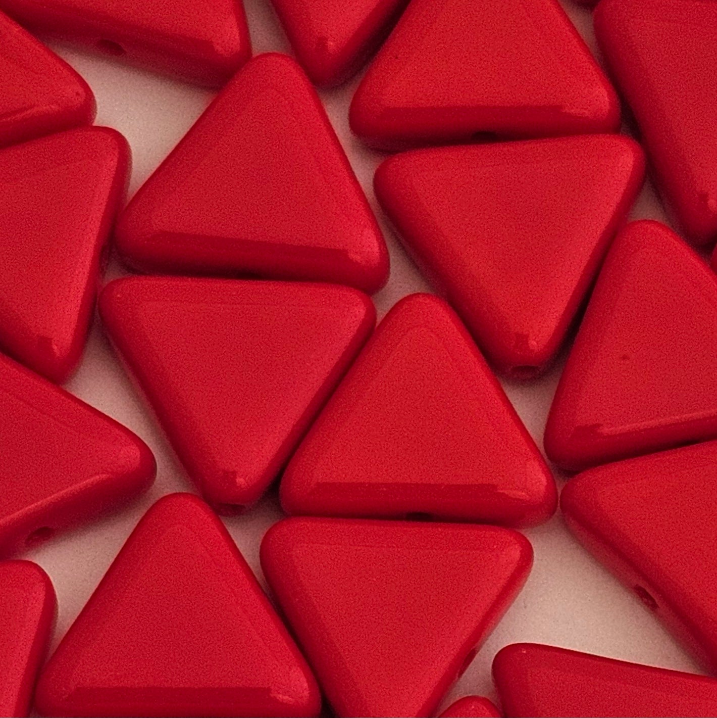 12mm - Red Opaque ‐ Triangle