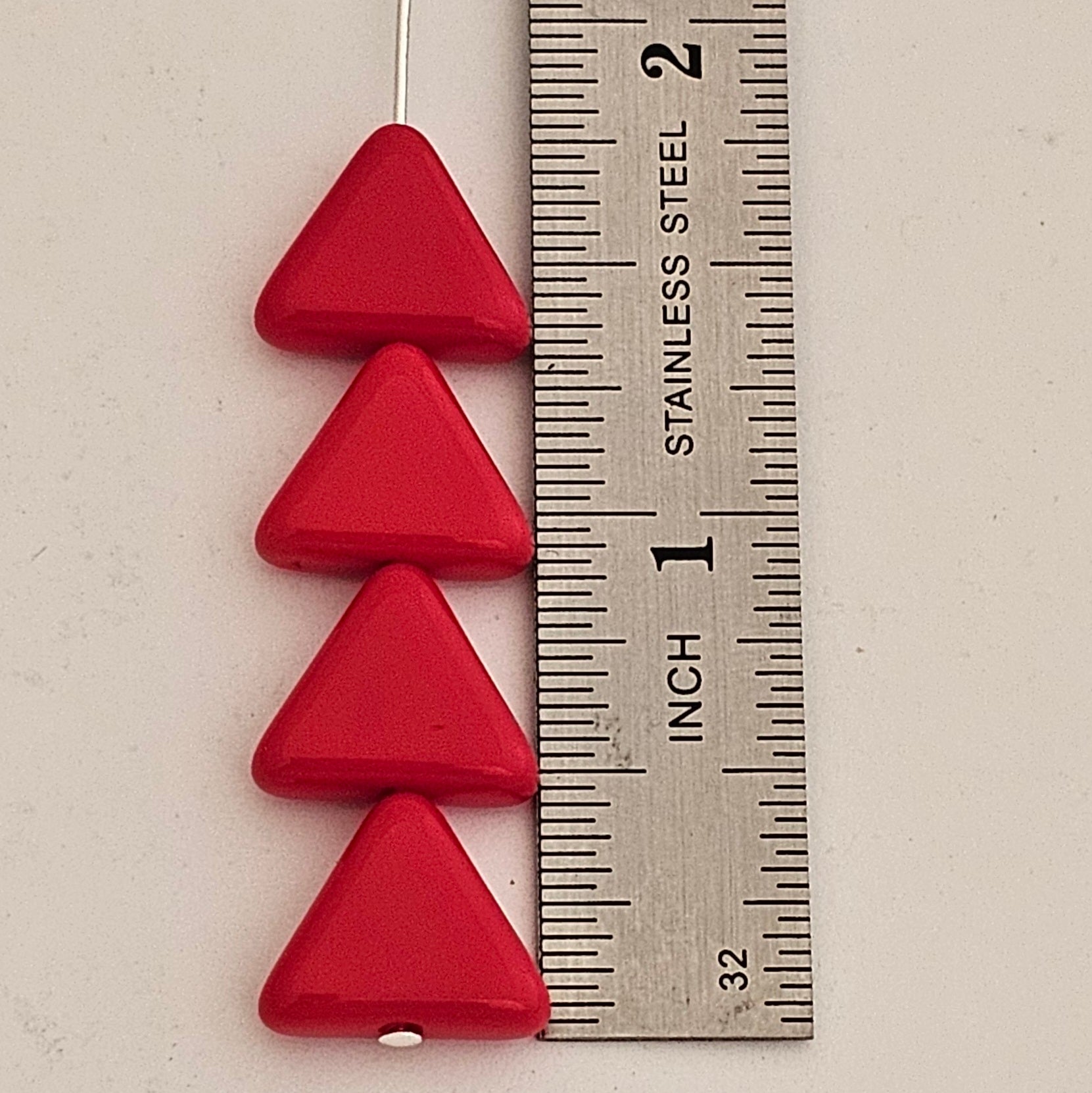 12mm - Red Opaque ‐ Triangle