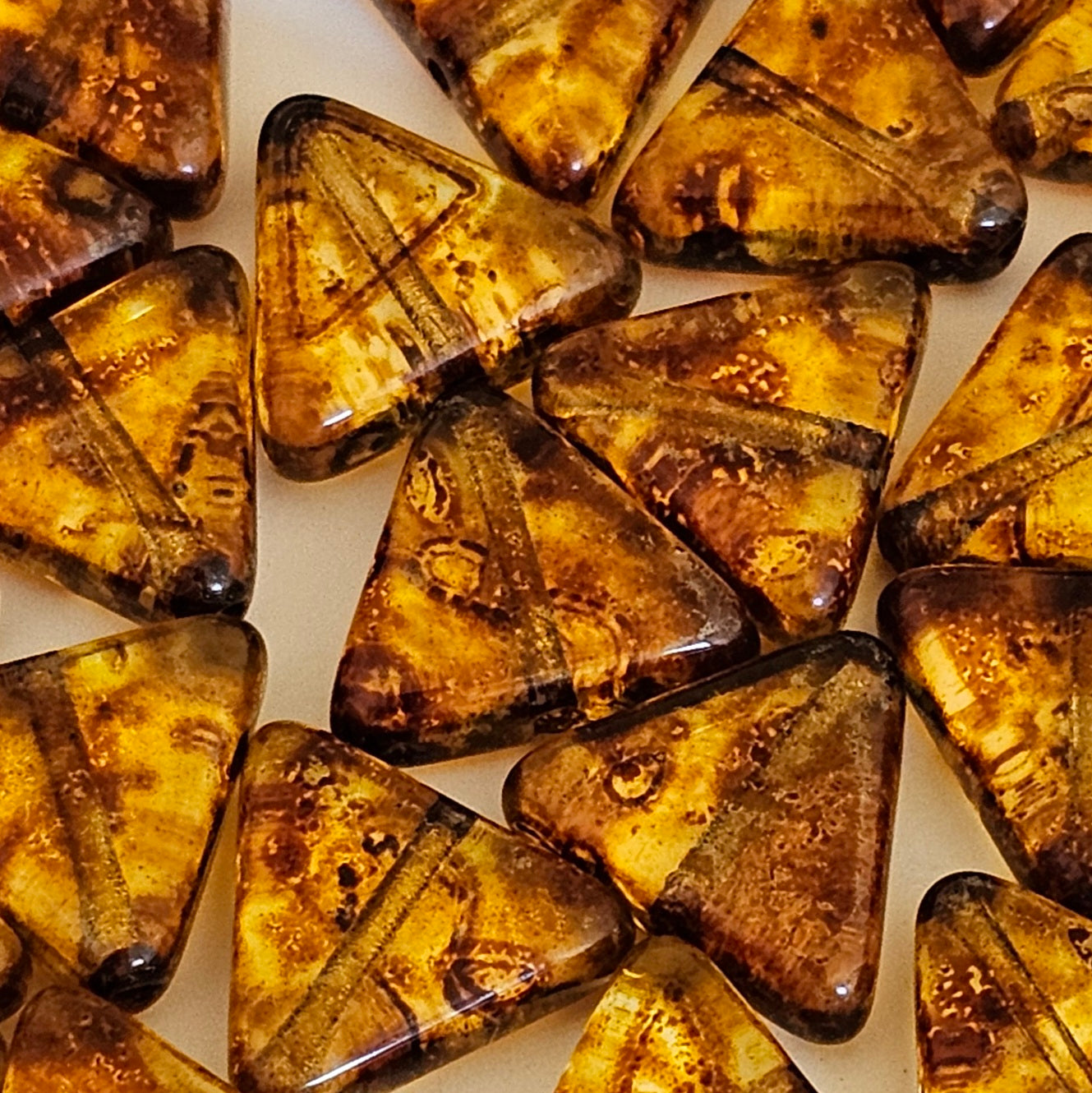 12mm - Crystal Picasso ‐ Triangle NEW BATCH