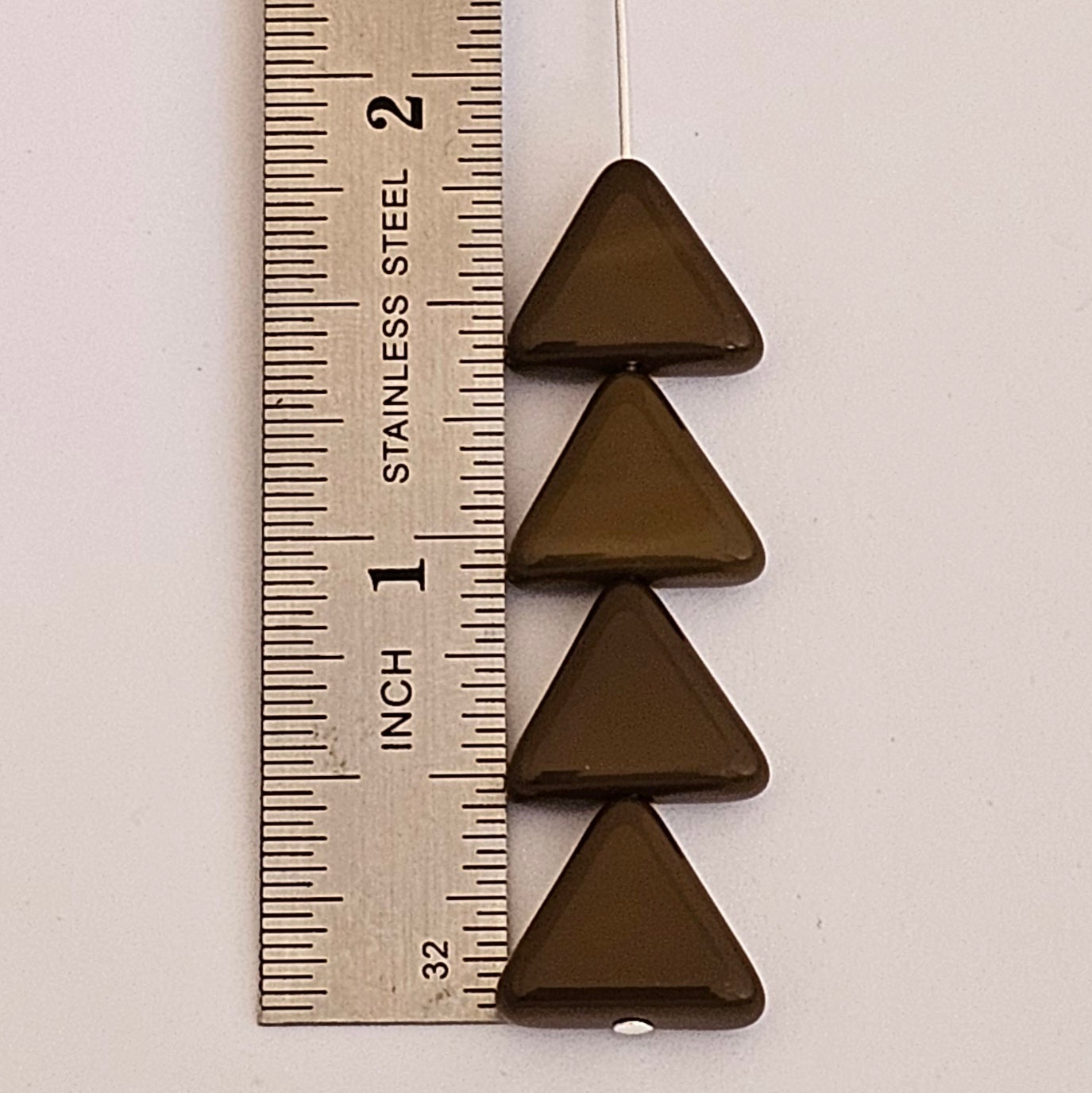 12mm - Brown Opaque ‐ Triangle