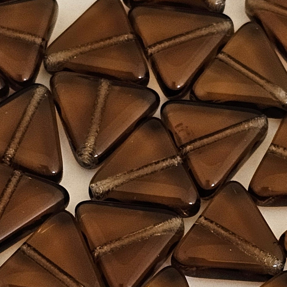 12mm - Smoke Topaz ‐ Triangle
