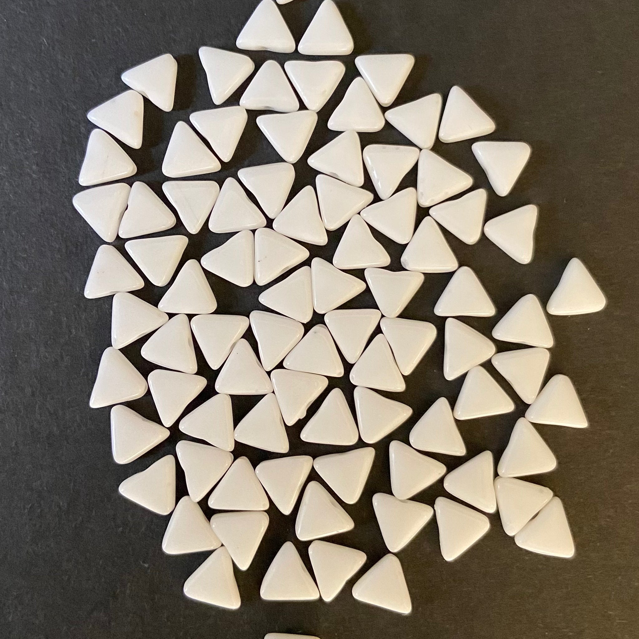 6mm White Triangles