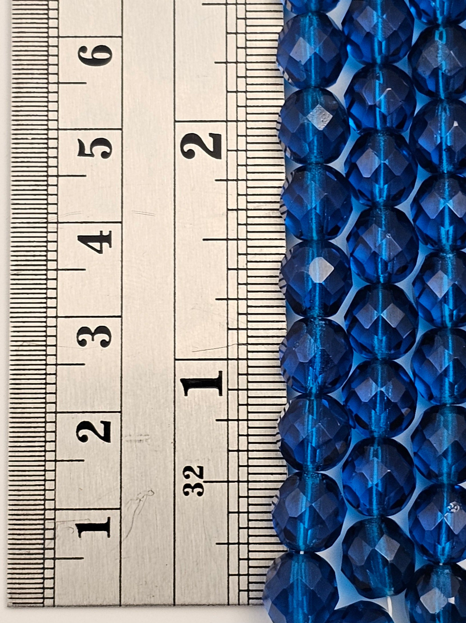 8mm - Capri - Fire Polished