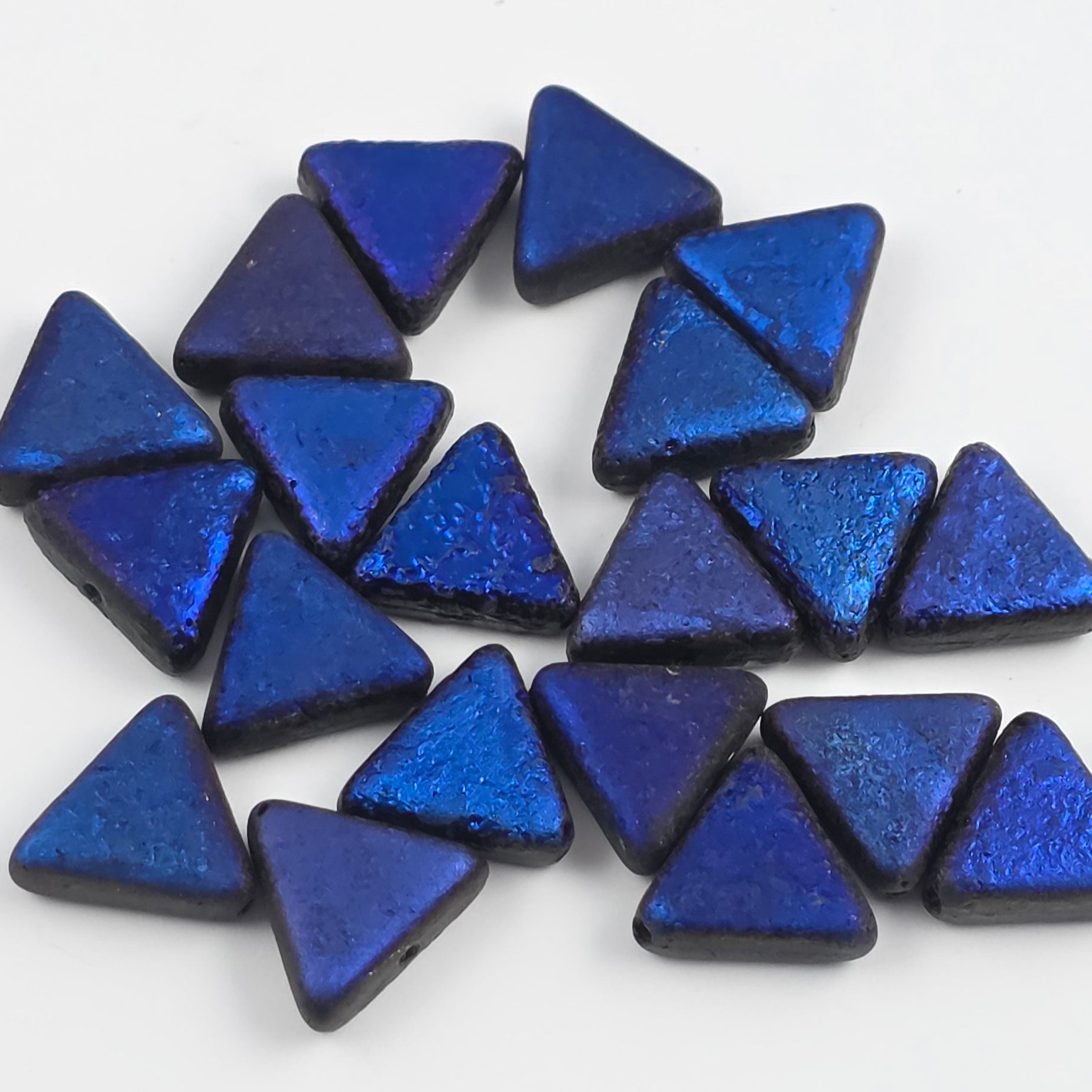 12mm - Azuro - Acid Etched Coated Triangles
