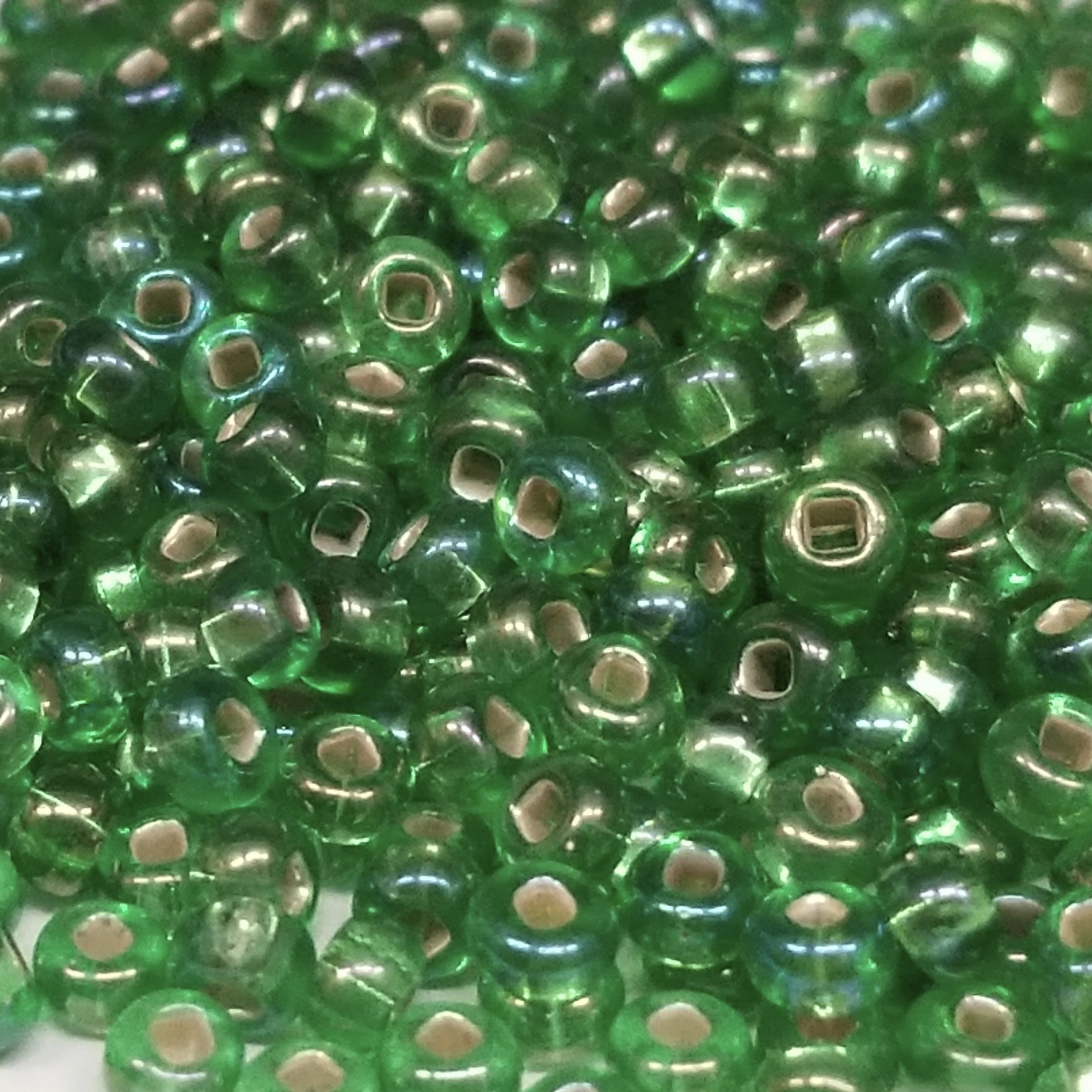 Peridot Silver Lined Rainbow - Size 6/0 #716