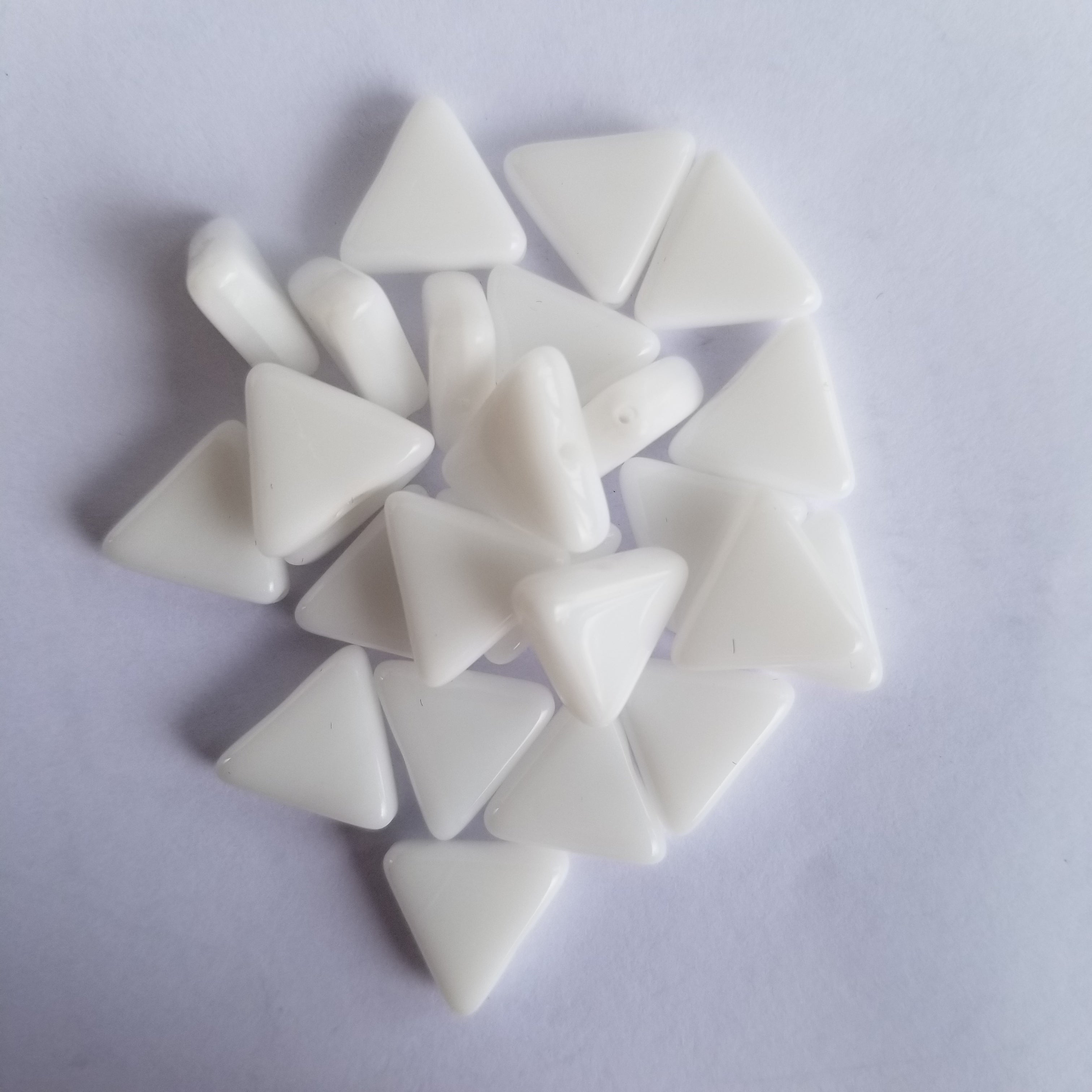 12mm White Triangles