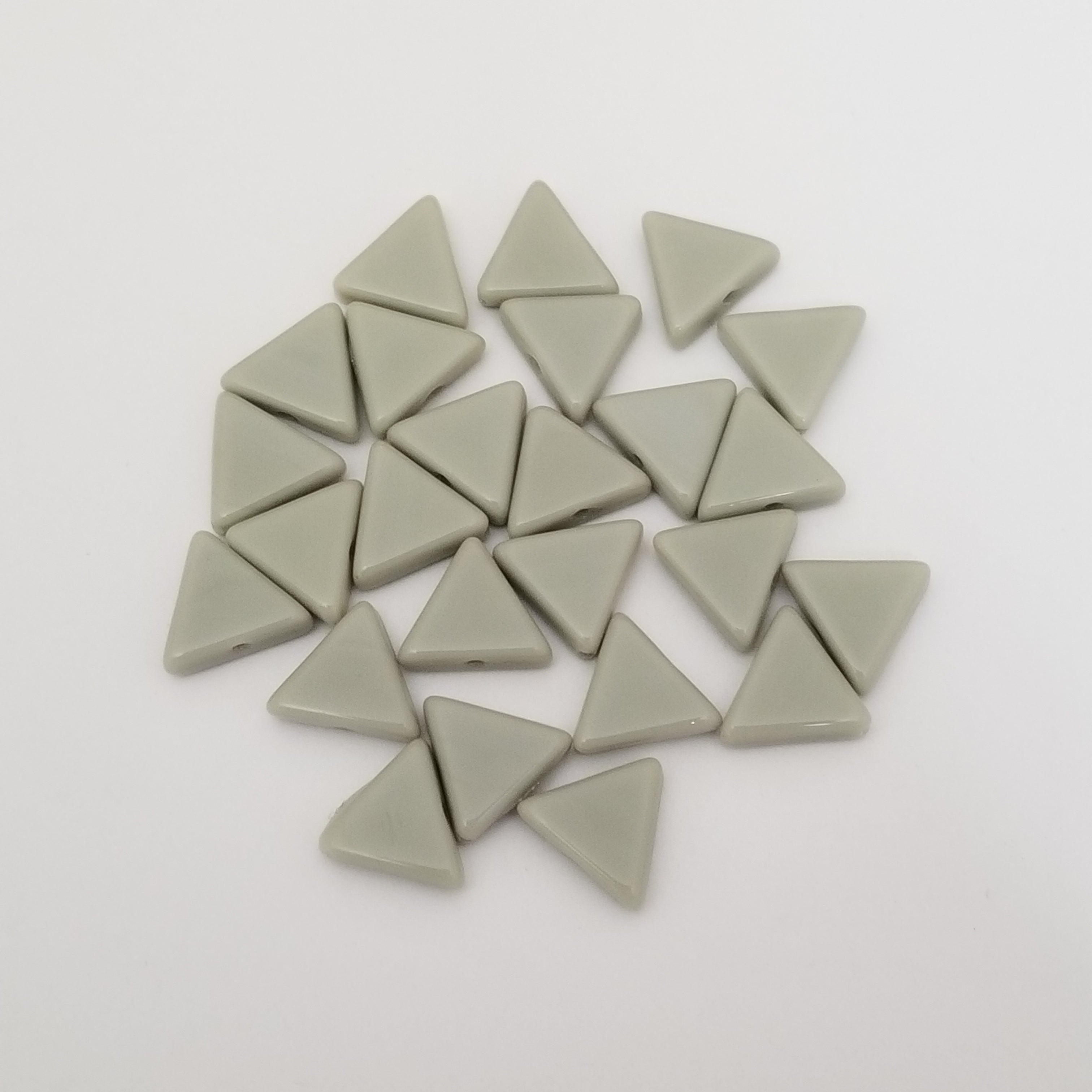 Grey 10mm glass triangles