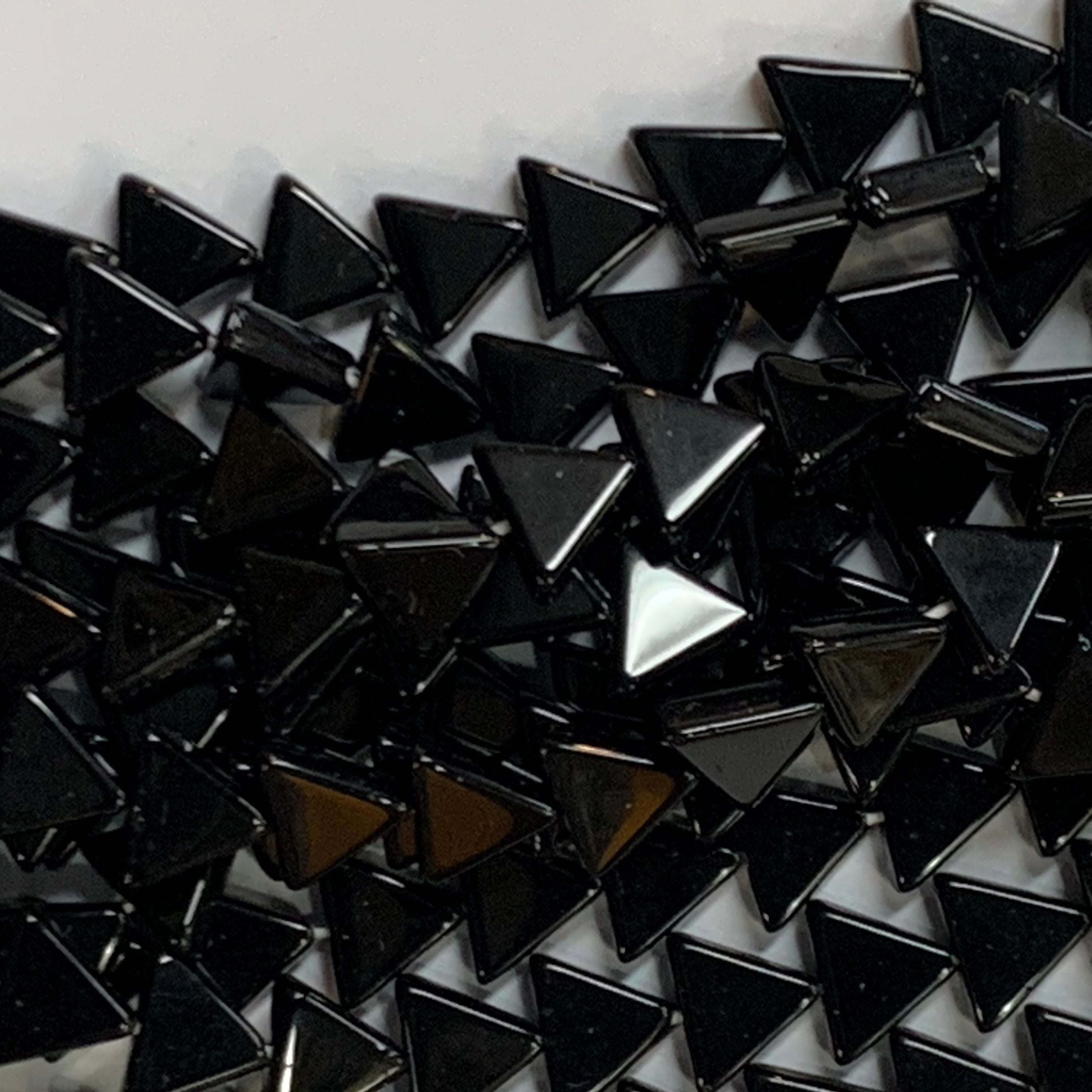 8mm Black Triangles