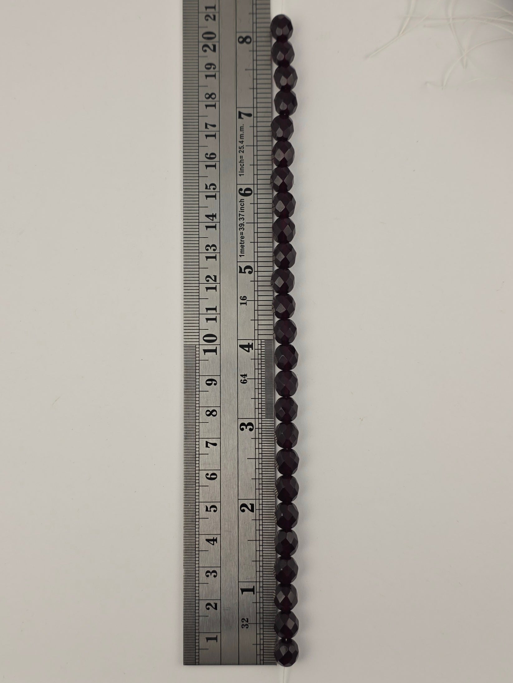 8mm - Very Dark Garnet - Fire Polished