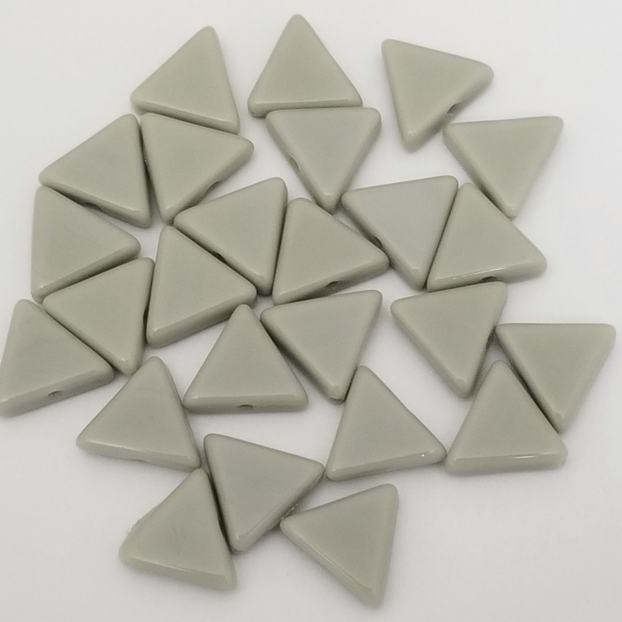 Grey 10mm glass triangles