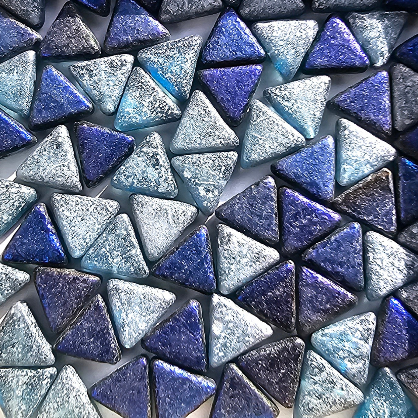 12mm - Aqua/Silver Speckle/Azuro - Acid Etched Double Coated Triangles