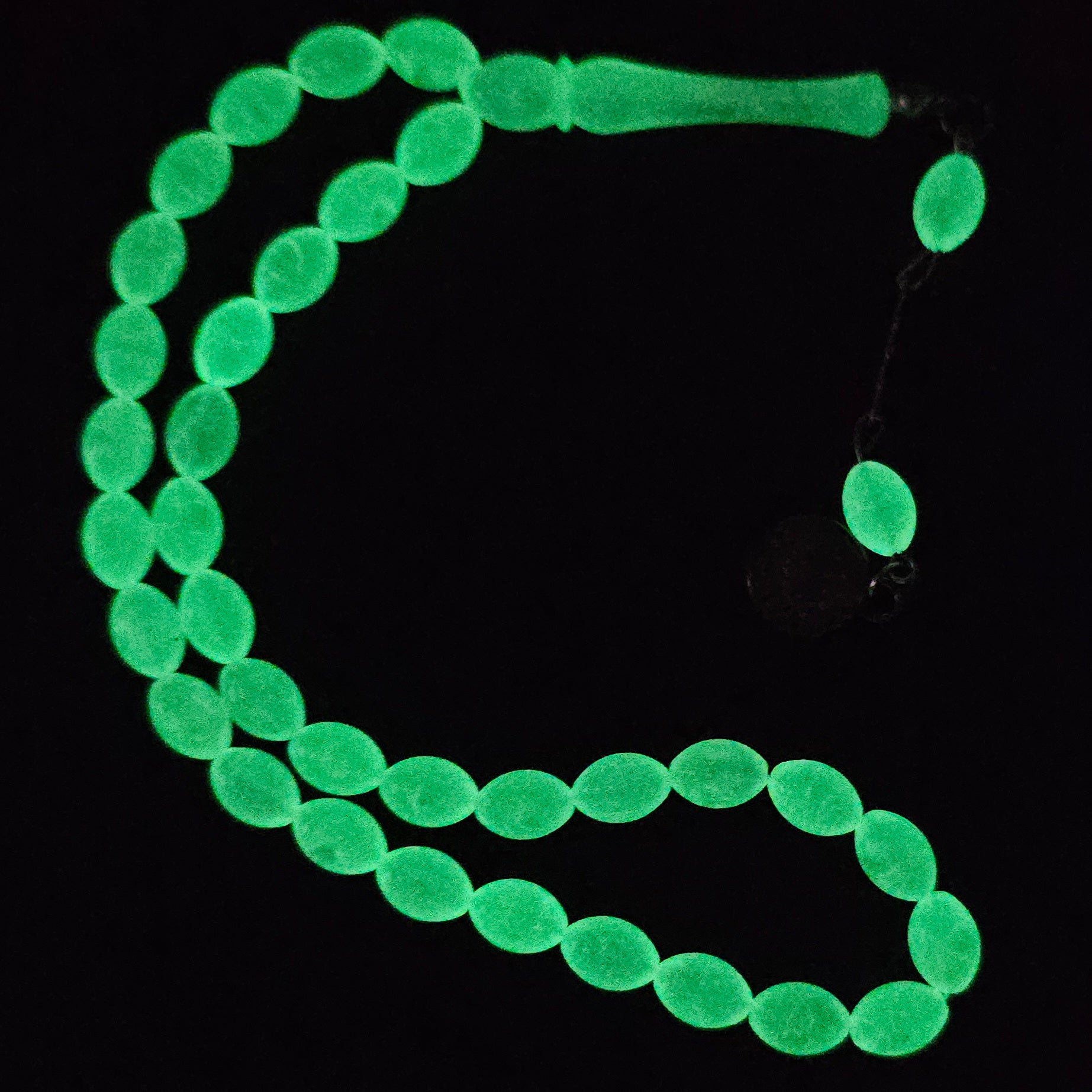 10x7mm Oval Glow In The Dark Beads