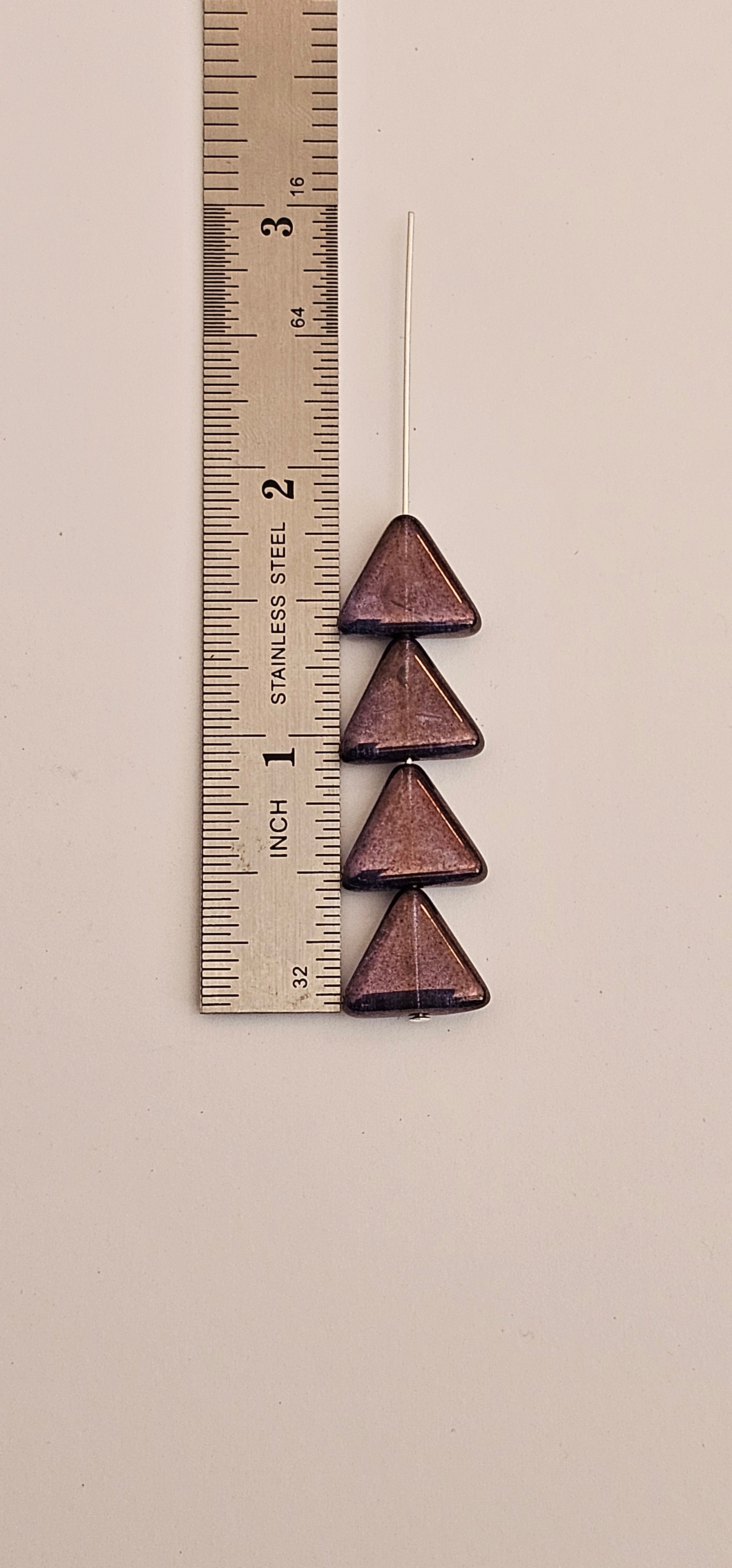 12mm - Purple Luster ‐ Triangle