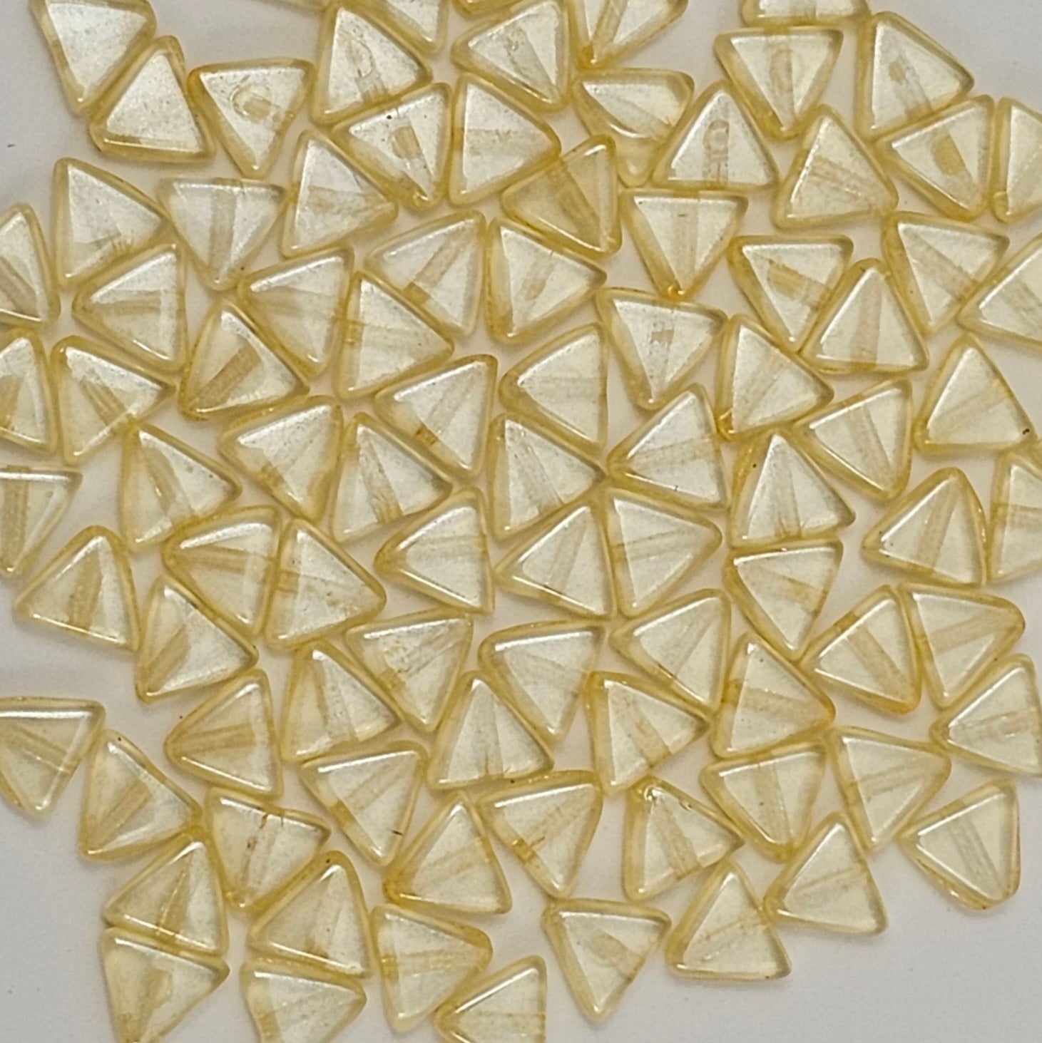 6mm Yellow Luster Triangles