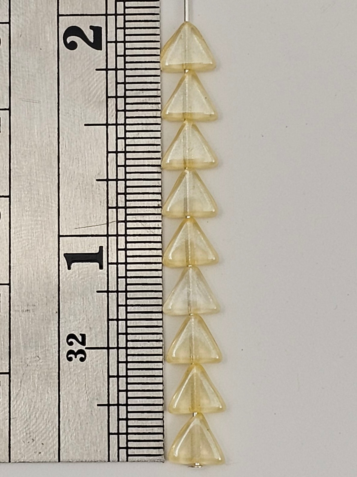 6mm Yellow Luster Triangles