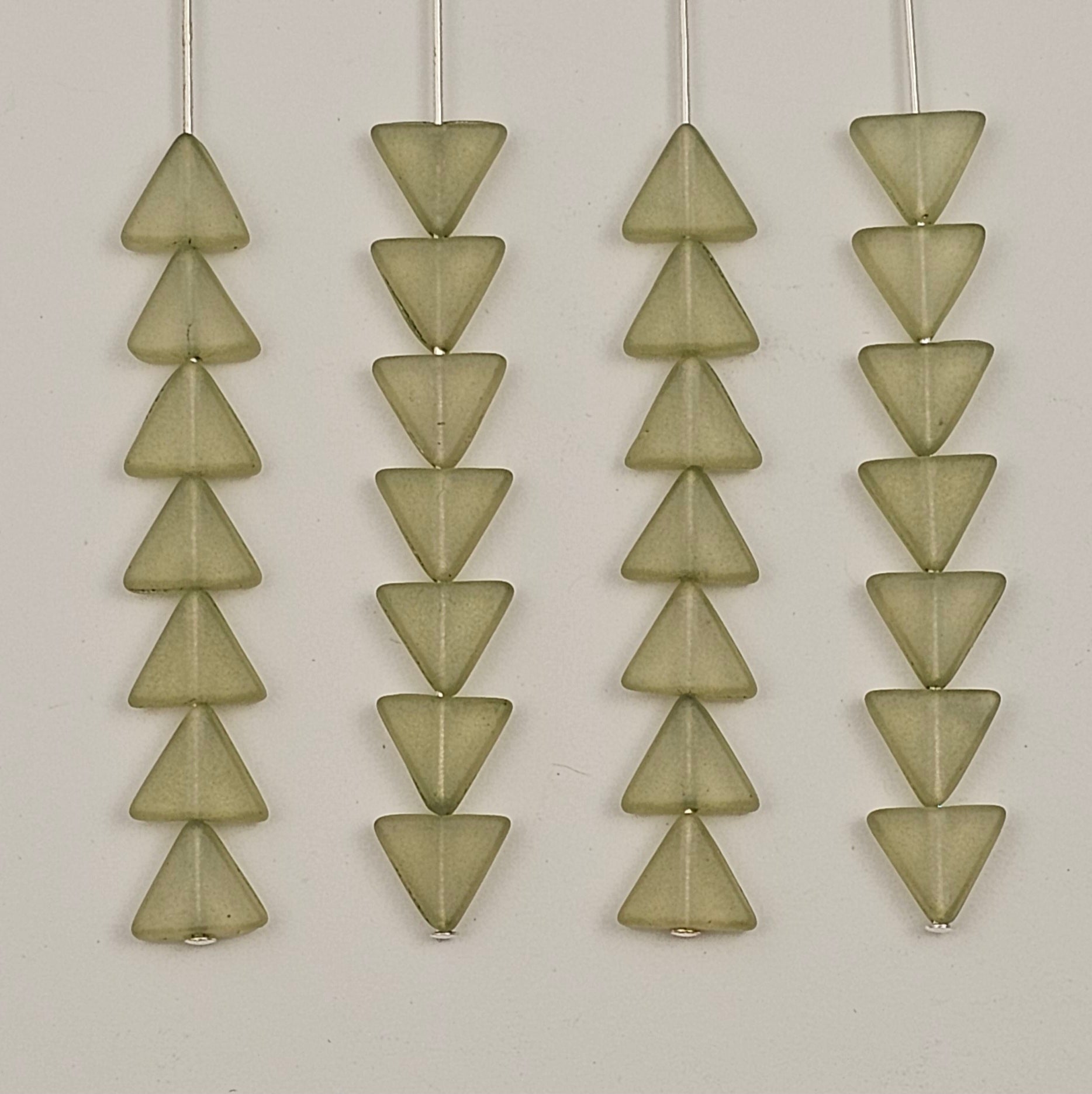 8mm Matte Green Luster Triangles