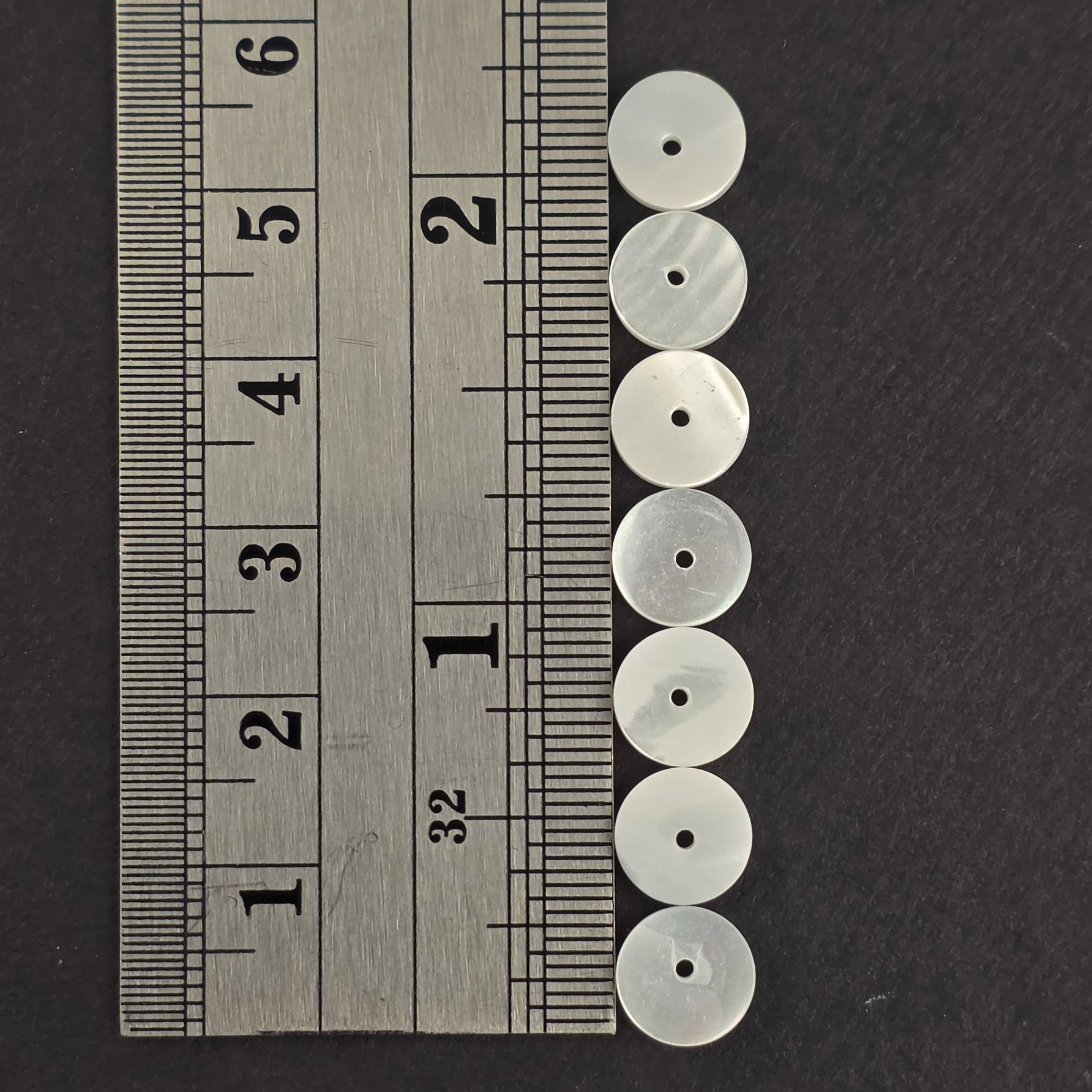 8X2mm - Mother of Pearl - Heishi - White