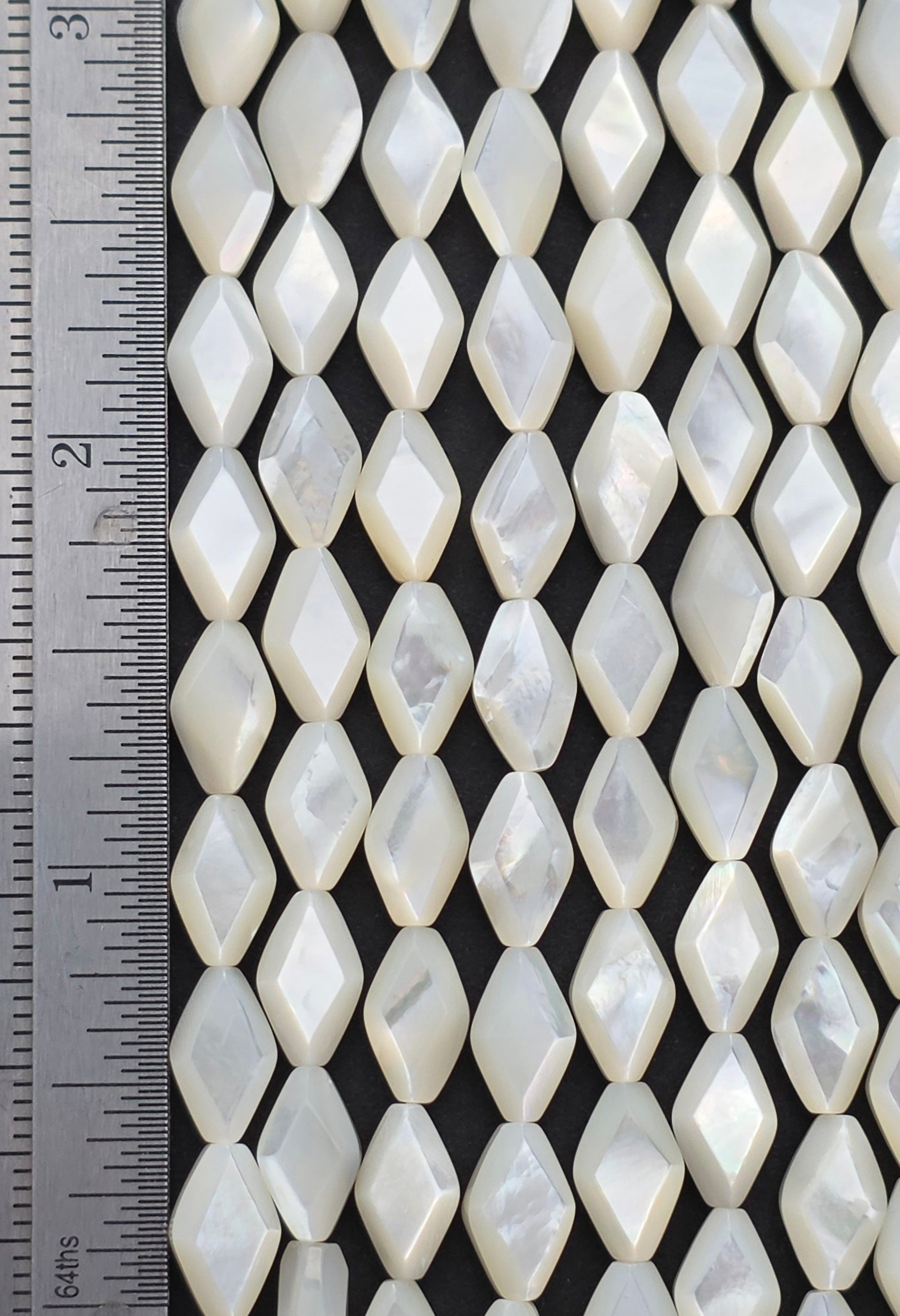 10x6mm - Mother of Pearl - Faceted Diamond