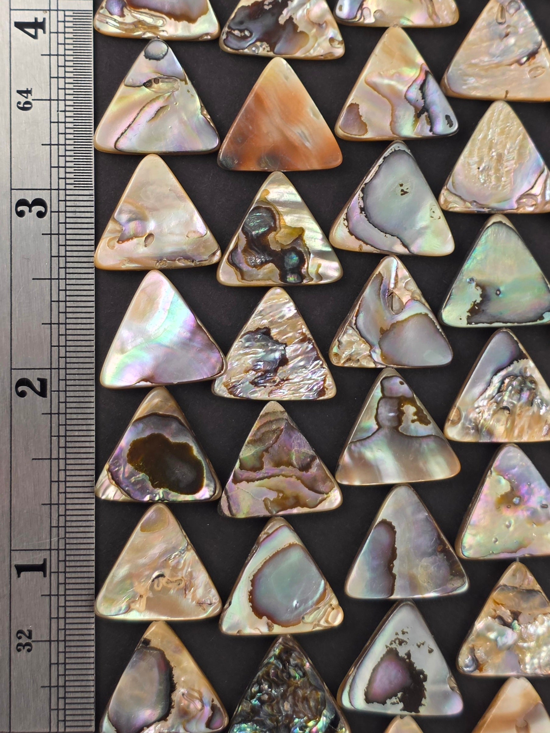 18mm - Abalone - Triangles - North American