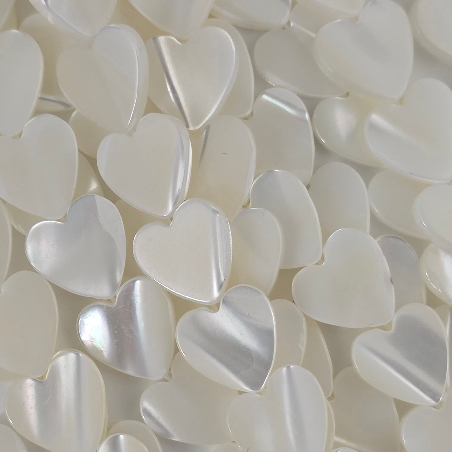 12mm - Mother of Pearl - Hearts - White