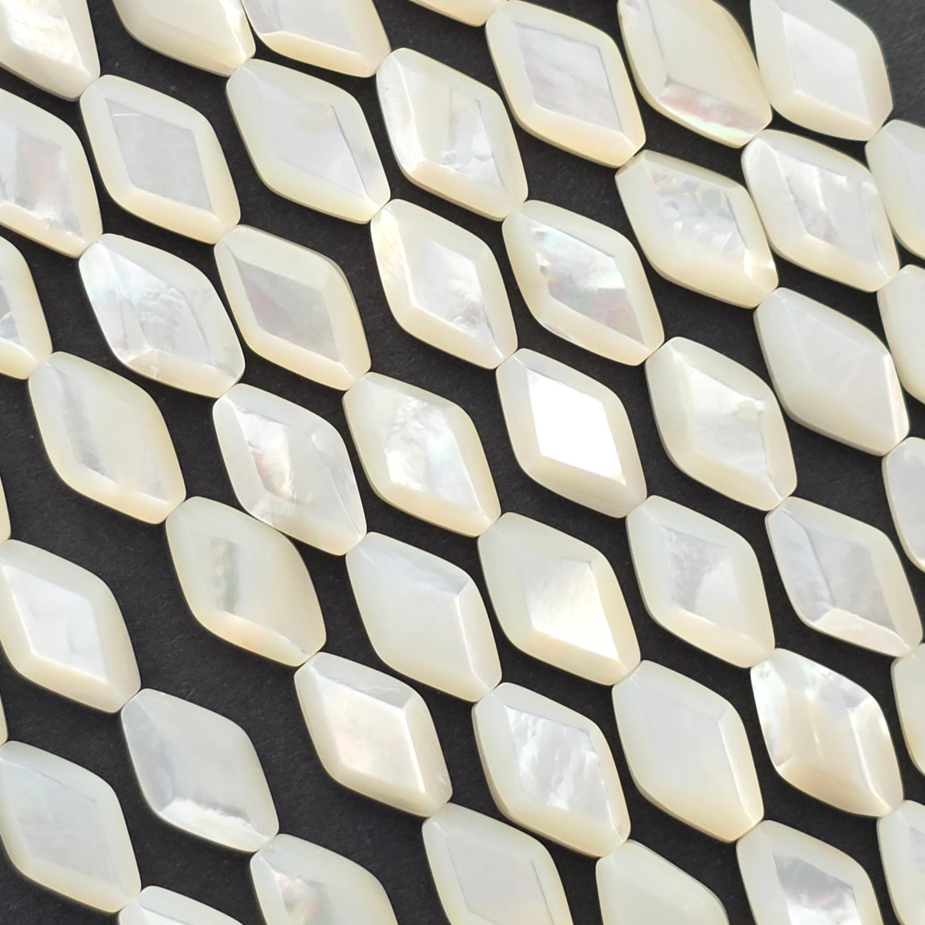 10x6mm - Mother of Pearl - Faceted Diamond