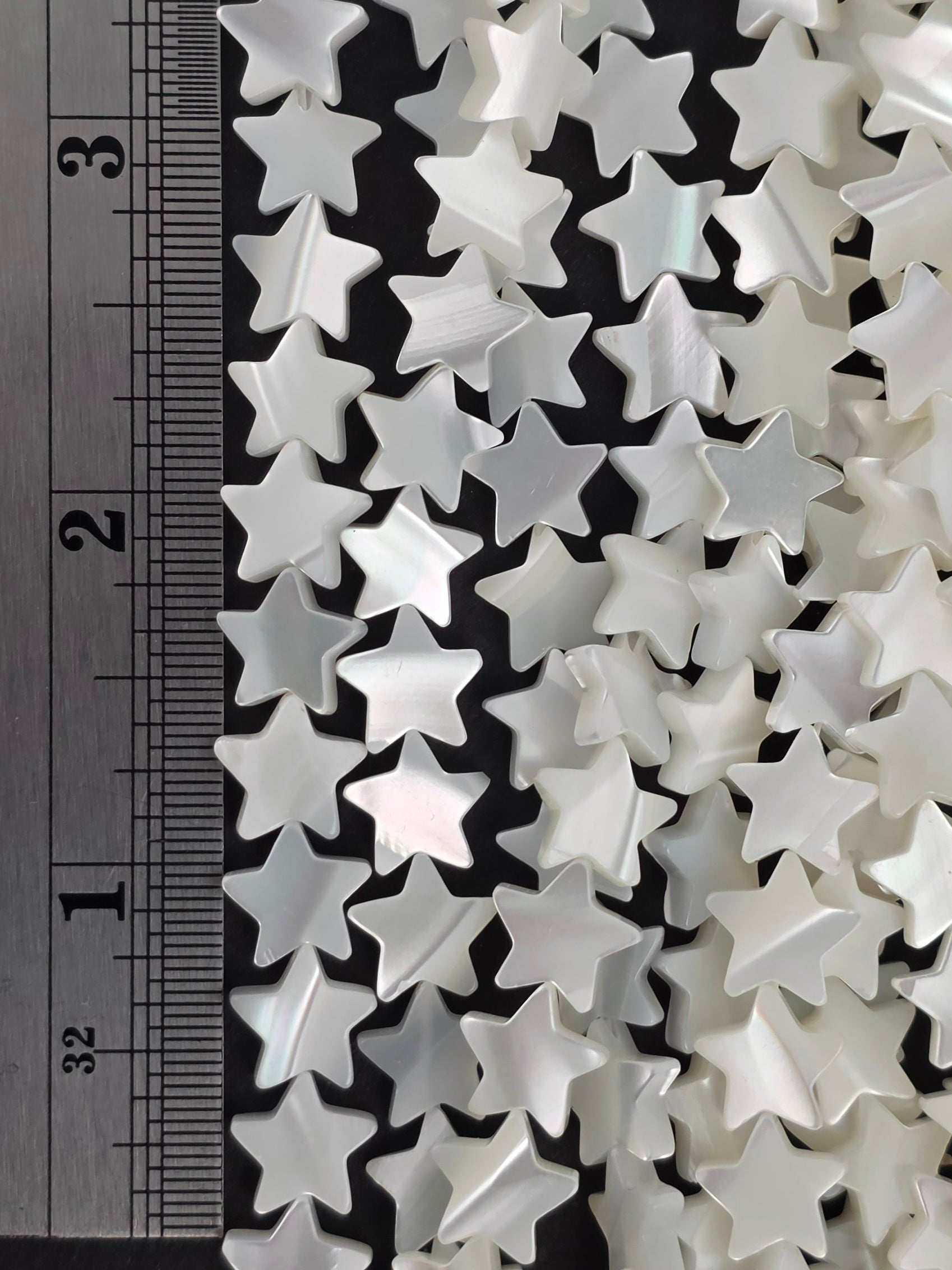 10mm - Mother of Pearl - Stars - White