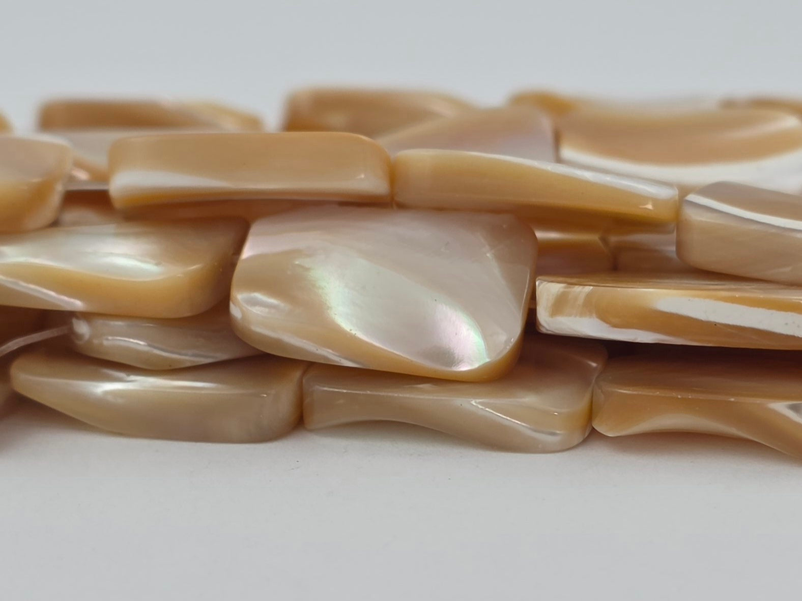 13x18mm - Mother of Pearl - Rectangles - Natural