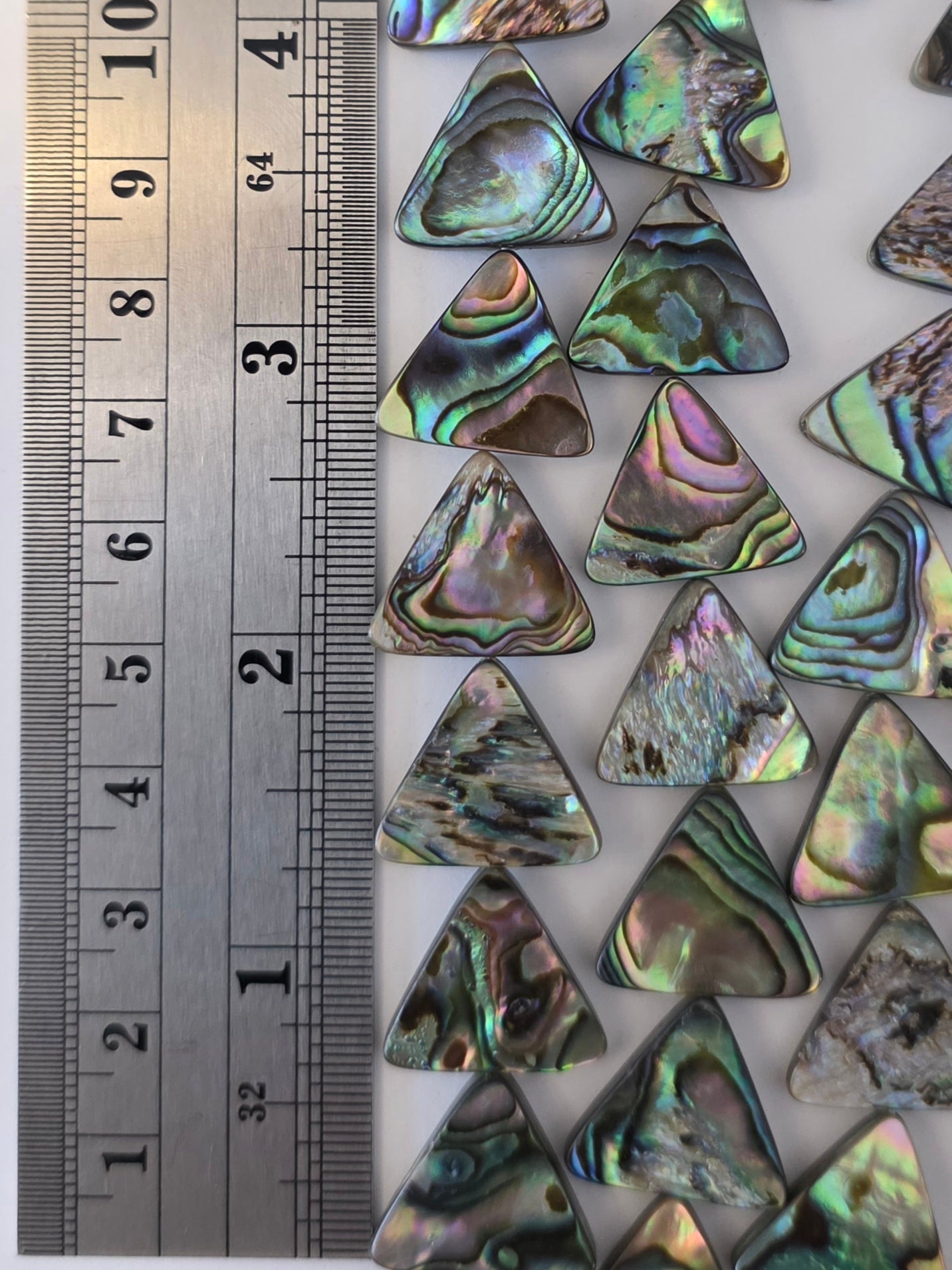18mm - Abalone - Triangles - Paua