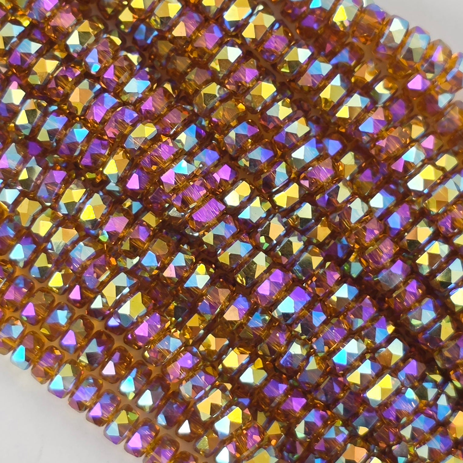 3x4mm - New Cut Crystal Rondelles - Topaz AB
