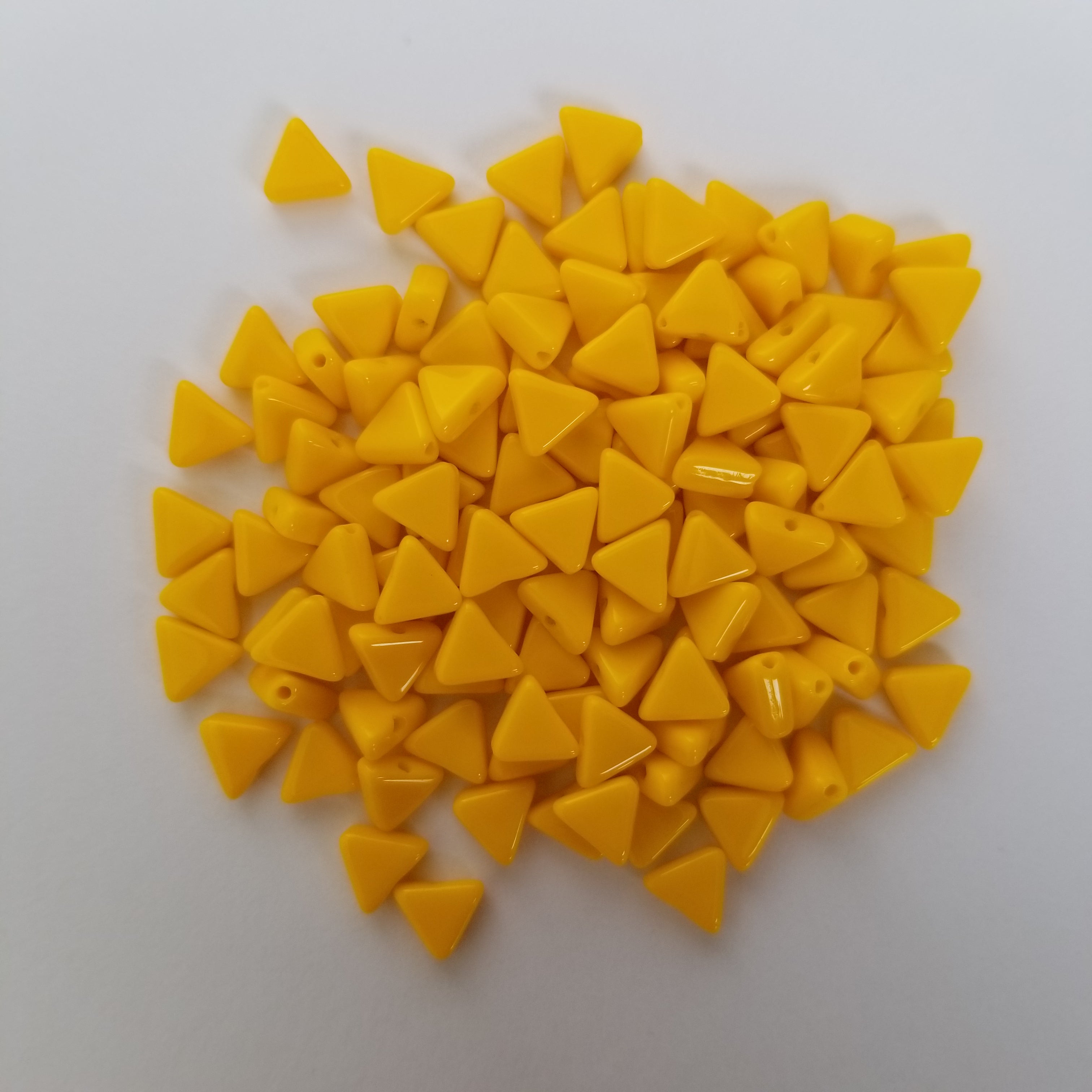 6mm Yellow Opaque Triangles