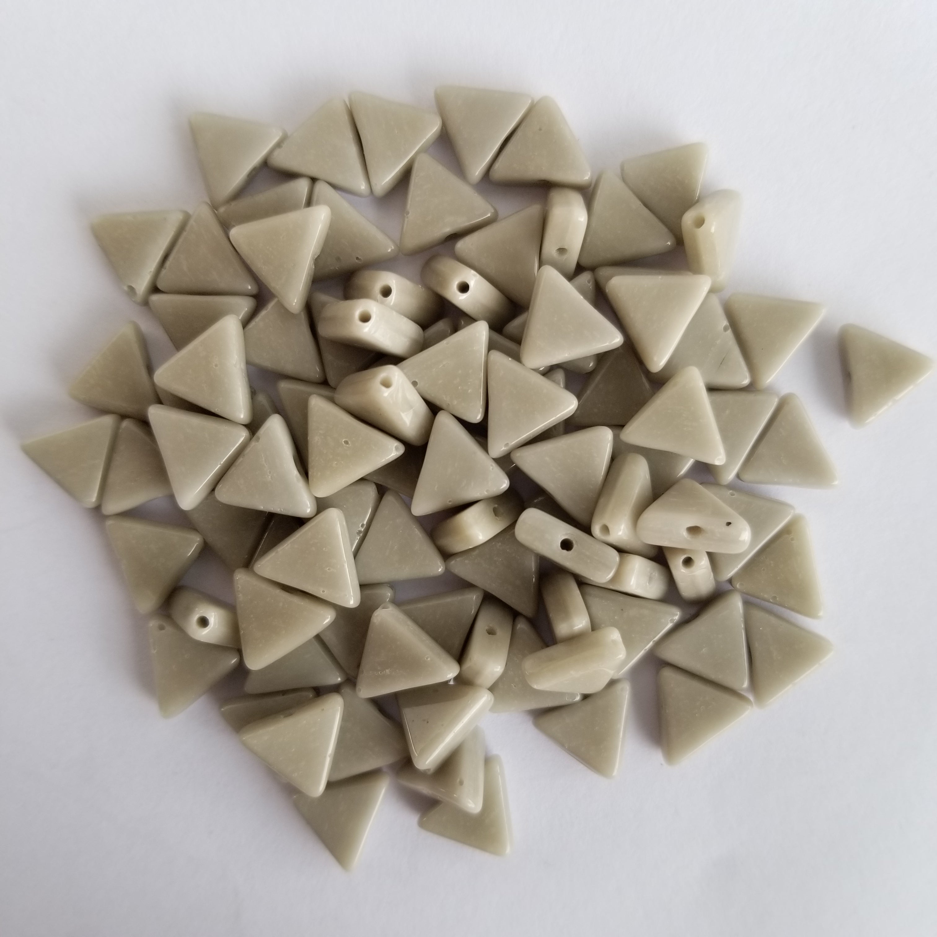 8mm Gray Opaque Triangles