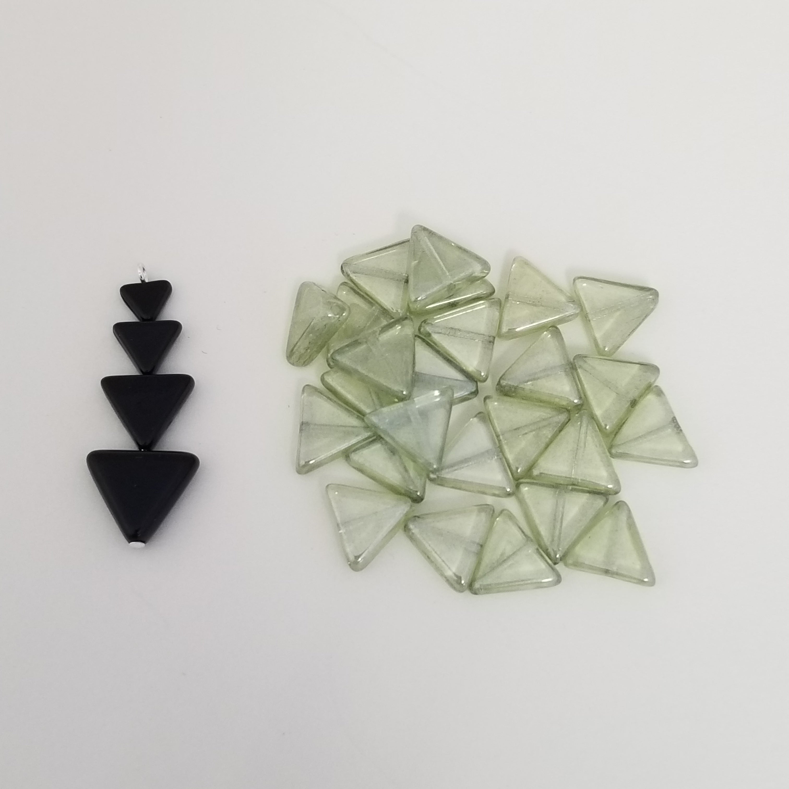 Green Luster 10x10mm glass triangles