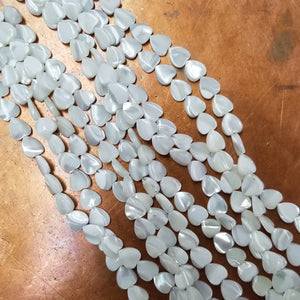 8mm Mother of Pearl Hearts - White