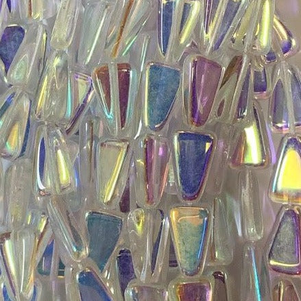 16x10mm Crystal Aurora Borealis Long Triangle