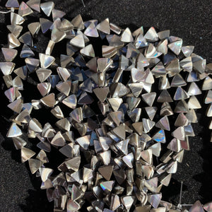 8mm Triangles Mother of Pearl - Dyed